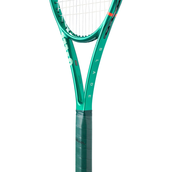 Wilson Blade 98 16x19 V10 2026