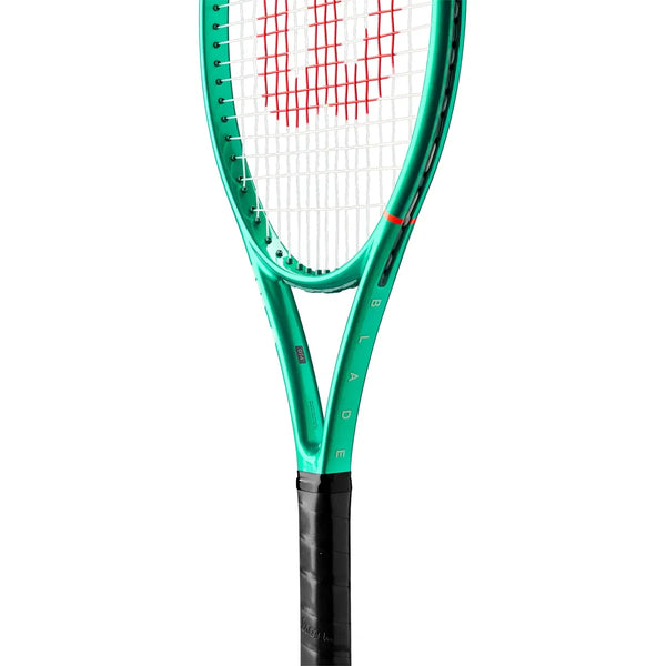 Wilson Blade 26 V10 2026